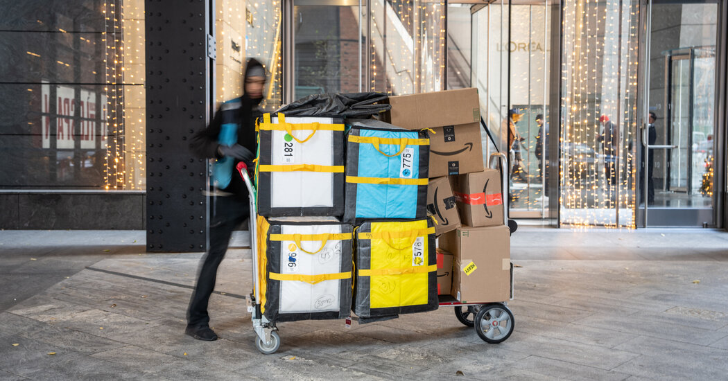 Teamsters Struggle to Unionize Amazon and FedEx Delivery Workers