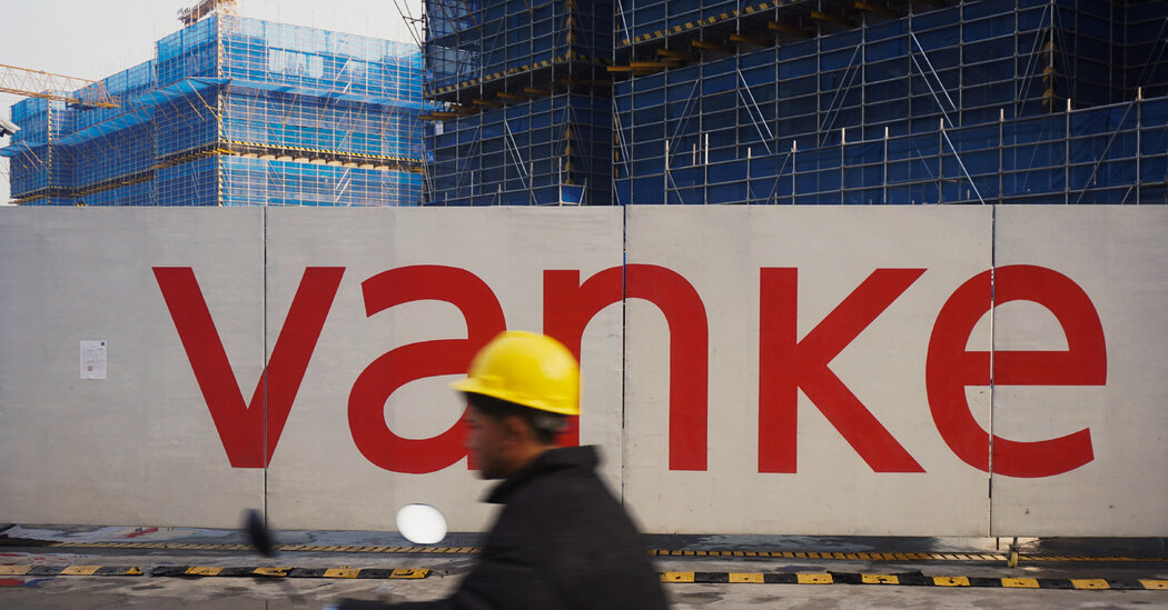 China Vanke Forecasts $6.2 Billion Loss, Replaces Top Executives