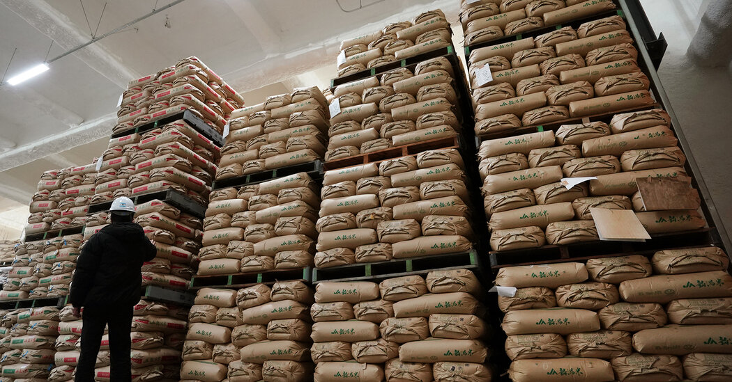 Japan’s Rice Shortage Sets Off Auction of Emergency Stockpile